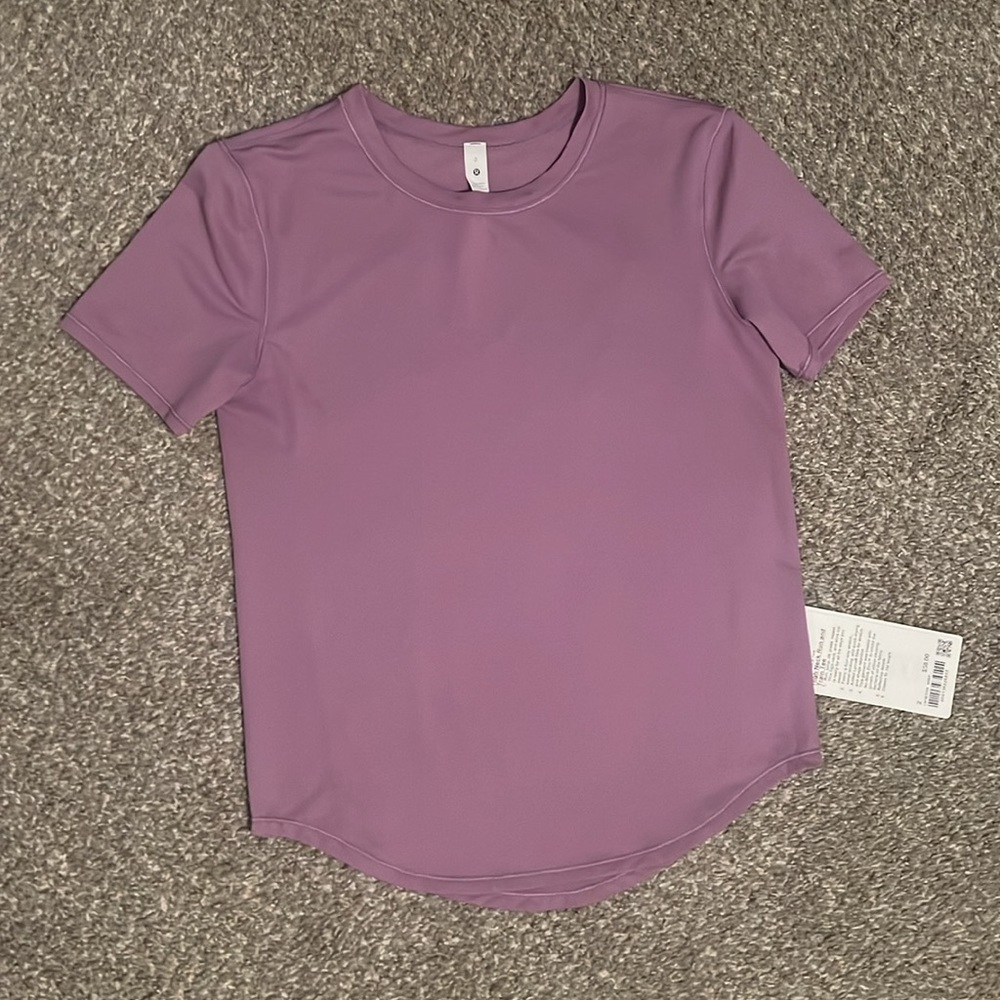 Lululemon high run and train tee. 2